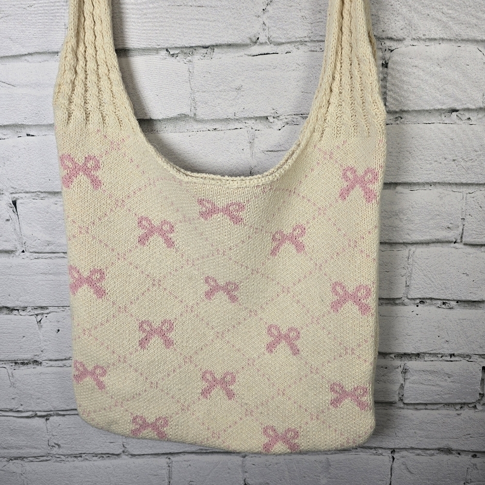 Cream and Pink Shoulder Bag with Delicate Bow Pattern
